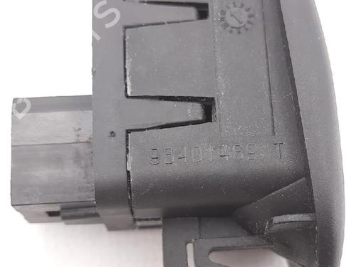 Right front window switch CITROËN C3 I (FC_, FN_) 1.4 HDi | BP27956362I26