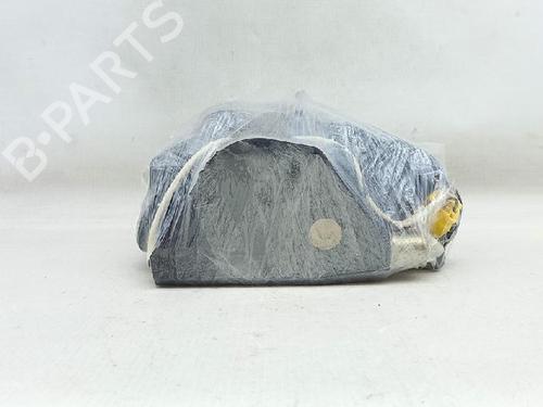 Front right seatbelt VW TOURAN (1T1, 1T2) 1.6 | BP27955412I25