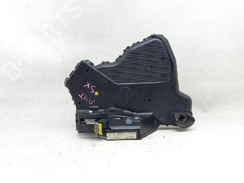 Front left lock DAIHATSU SIRION (M3_) 1.3 (M301) | BP27939804C98 