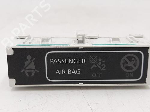 Switch RENAULT CAPTUR I (J5_, H5_) 1.5 dCi 90 (J5N4, J5M5, J5MW, J5M6, J5AL, J5AJ) | BP27944144I30 