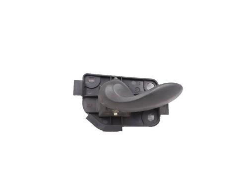 Venstre foran invendig håndtak FIAT PUNTO (188_) 1.2 16V 80 (188.233, .235, .253, .255, .333, .353, .639,... (80 hp) 27949017