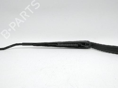 Front windshield wiper arm KIA SORENTO I (JC) 2.5 CRDi 4WD | BP27942567C143