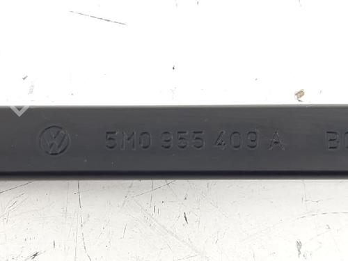 Front windshield wiper arm VW GOLF PLUS V (5M1, 521) 1.6 FSI | BP27955758C143 