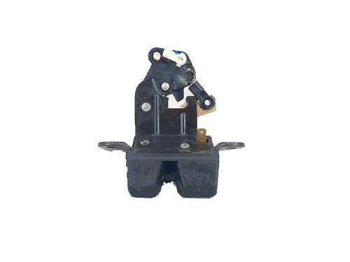 Used Tailgate lock HYUNDAI TUCSON (JM) 2.0 (141 hp) 27952553
