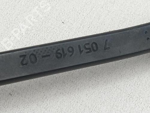 Front windshield wiper arm BMW X3 (E83) 2.0 d | BP27948041C143 