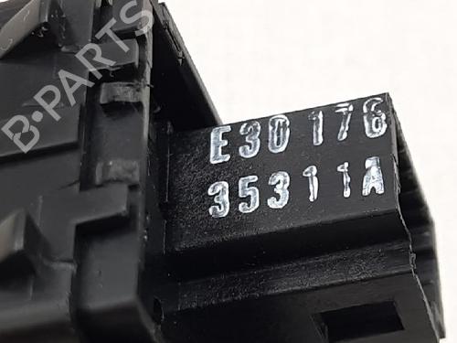 Right rear window switch RENAULT MEGANE III Grandtour (KZ0/1) 1.5 dCi (KZ09, KZ0D, KZ1G, KZ29, KZ14, KZ1W, KZ10, KZ1F,... | BP27953726I28 