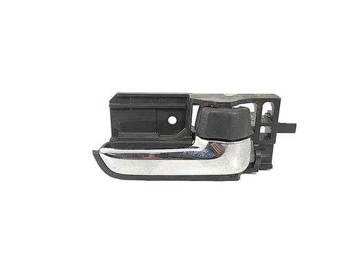 Used Front right interior door handle Front right interior door handle SUZUKI SWIFT III (MZ, EZ) 1.3 (RS413, ZC11S) (92 hp) 7691868 7691868