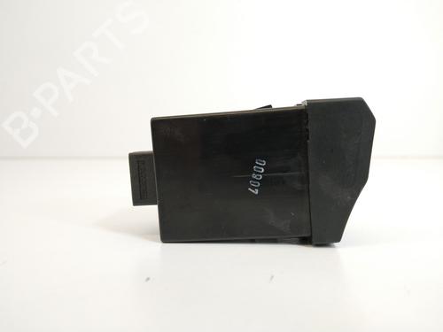 Switch HYUNDAI SANTA FÉ I (SM) 2.0 CRDi | BP27941038I30