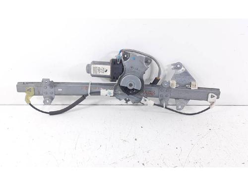 Rudehejsemekanisme Højre foran NISSAN ALMERA II Hatchback (N16) 2.2 dCi (112 hp) 27936357