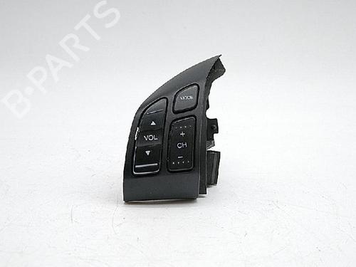 Steering wheel controls HONDA CR-V III (RE_) 2.2 i-CTDi 4WD (RE6) | BP27942694E15 