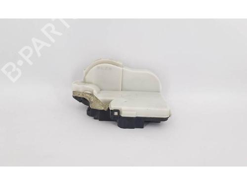 Used Front right lock VW POLO III (6N1) 45 1.0 (45 hp) 27960841