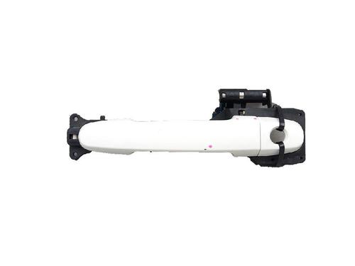 Used Front left exterior door handle TOYOTA PRIUS Liftback (_W2_) 1.5 Hybrid (NHW20_, NHW20R) (112 hp) 27953392