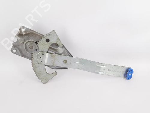 Rudehejsemekanisme venstre bagtil FORD FIESTA IV (JA_, JB_) 1.25 i 16V | BP27936764C24 