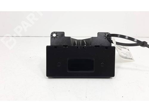 Used Display monitor Display monitor PEUGEOT 206 Hatchback (2A/C) 1.4 16V (88 hp) 7682410 7682410