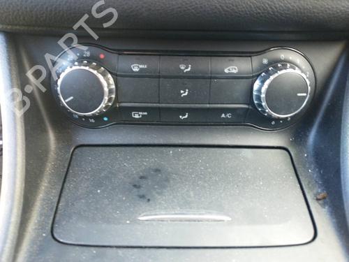 Comando chauffage MERCEDES-BENZ CLA Coupe (C117) CLA 220 CDI / d (117.303) (170 hp) 17948341