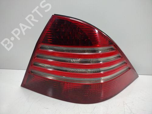 Used Right taillight MERCEDES-BENZ S-CLASS (W220) S 320 CDI (220.025, 220.125) (204 hp) 9369664