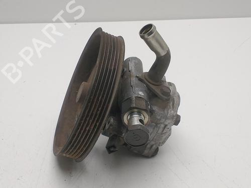 Used Steering pump Steering pump MITSUBISHI L200 / TRITON (KA_T, KB_T) 2.5 DI-D 4WD (KB4T) (178 hp) 33818244 33818244