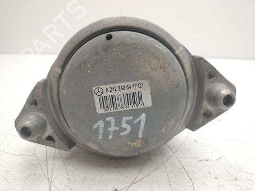 engine-mount-mercedes-benz-c-class-w204-2007-2008-2009-2010-2011-2012-2013-2014-2015-39193294 main image