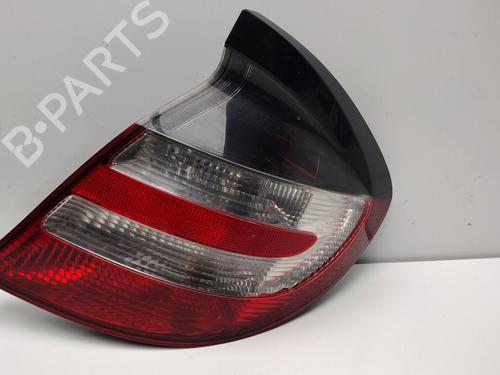 Blinklys fortil højre MERCEDES-BENZ C-CLASS Coupe (CL203) C 220 CDI (203.706) (143 hp) 32666543