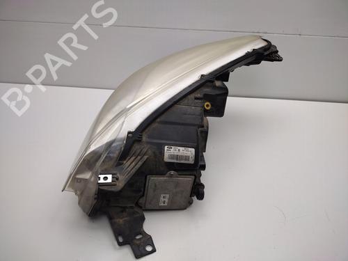 Right headlight FORD KUGA II (DM2) 2.0 TDCi | BP29422818C29 