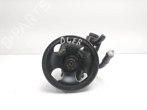 Used Steering pump HYUNDAI SANTA FÉ II (CM) 2.2 CRDi GLS (150 hp) 9577117