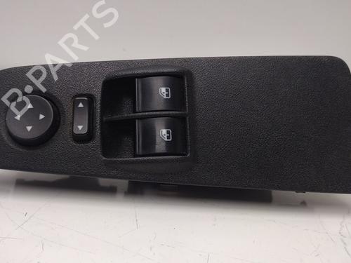Used Left front window switch Left front window switch FIAT BRAVO II (198_) 1.9 D Multijet (198AXB1A) (120 hp) 33983187 33983187