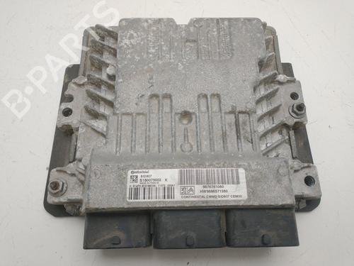 Used Engine control unit (ECU) Engine control unit (ECU) PEUGEOT 5008 (0U_, 0E_) [2009-2017] 33818252 33818252