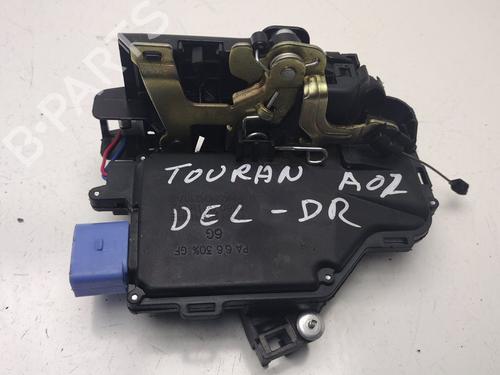 Used Front right lock VW TOURAN (1T3) [2010-2016]  32266551