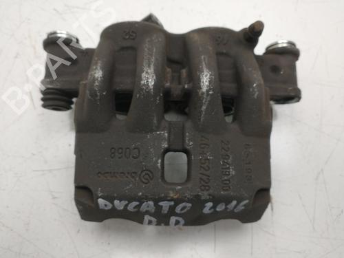 Used Right front brake caliper CITROËN JUMPER II Bus 2.2 HDi 130 (130 hp) 32348848