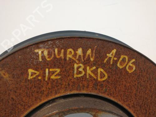 Left front steering knuckle VW TOURAN (1T1, 1T2)  | BP31068403M25 