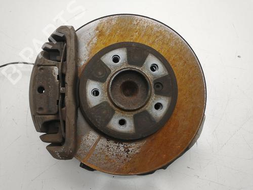 Used Right front steering knuckle BMW 5 Touring (E61) 520 d (177 hp) 32348856