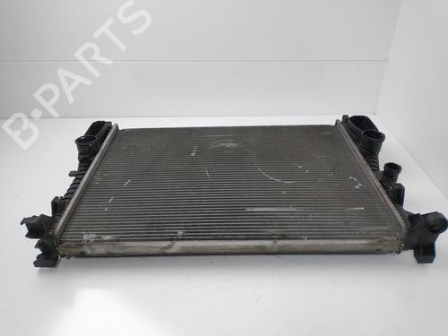 Used Water radiator Water radiator MERCEDES-BENZ E-CLASS (W211) E 300 BlueTEC (211.024) (211 hp) 33818203 33818203
