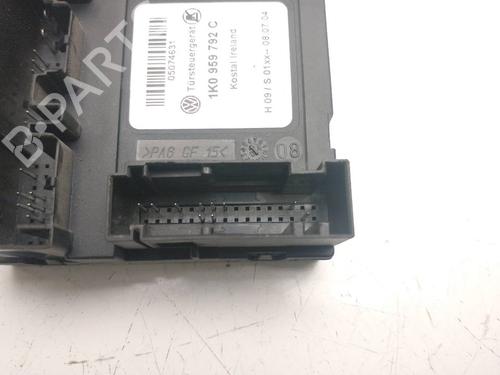 Right front window motor VW GOLF V (1K1) | BP21527475E20