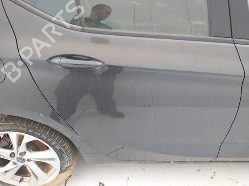 Used Right rear door Right rear door 37995729 37995729