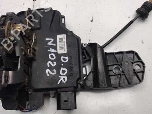 Serrure avant droite SEAT LEON (1M1) 1.8 T Cupra R (209 hp) 31917397