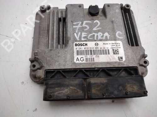 Used Engine control unit (ECU) OPEL VECTRA C (Z02) [2002-2009]  29213311