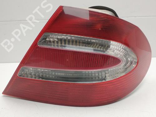 Used Right taillight Right taillight MERCEDES-BENZ CLK (C209) CLK 270 CDI (209.316) (170 hp) 34582661 34582661