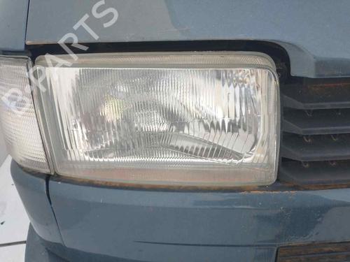 Used Right headlight VW TRANSPORTER T4 Van (70A, 70H, 7DA, 7DH) 1.9 TD (68 hp) 7797317