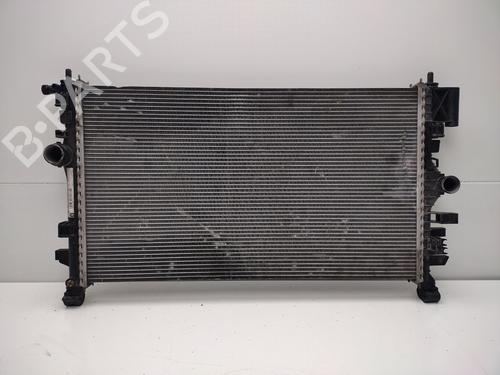 Used Water radiator OPEL INSIGNIA A (G09) [2008-2017]  30580135