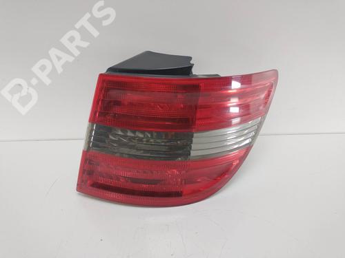 Used Right taillight Right taillight MERCEDES-BENZ B-CLASS Sports Tourer (W245) B 180 CDI (245.207) (109 hp) 10559003 10559003