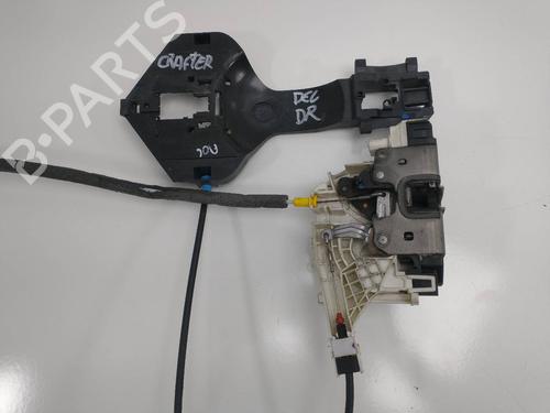 Høyre foran lås VW CRAFTER 30-35 Bus (2E_) [2006-2016]  8151499