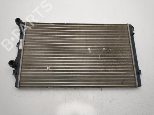 Used Water radiator Water radiator SKODA YETI (5L) 1.2 TSI (105 hp) 33698356 33698356