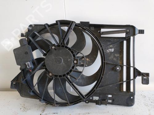 radiator-fan-ford-focus-iii-2010-2011-2012-2013-2014-2015-2016-2017-2018-2019-2020-32668025 main image