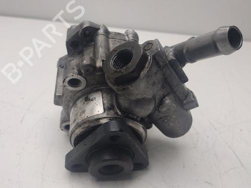 Used Steering pump Steering pump BMW 5 (E60) 520 d (163 hp) 33020612 33020612