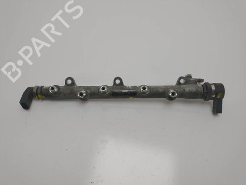 Used Injection rail BMW 3 (E46) 320 d (136 hp) 8385946