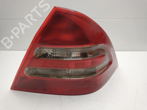 Used Right taillight MERCEDES-BENZ C-CLASS (W203) C 200 CDI (203.004) (116 hp) 23949884