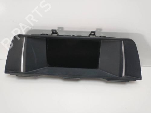 Used Display monitor BMW 5 (F10) 530 d (245 hp) 7509918
