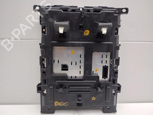 Display monitor RENAULT MEGANE IV Hatchback (B9A/M/N_) 1.3 TCe 115 (B9N9) | BP30886950C48