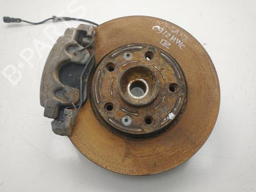 Used Left front steering knuckle Left front steering knuckle RENAULT MEGANE II (BM0/1_, CM0/1_) [2001-2012] 32266595 32266595