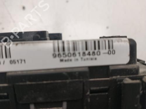 Used Fuse box Fuse box CITROËN XSARA PICASSO (N68) 1.6 HDi (90 hp) 34437706 34437706